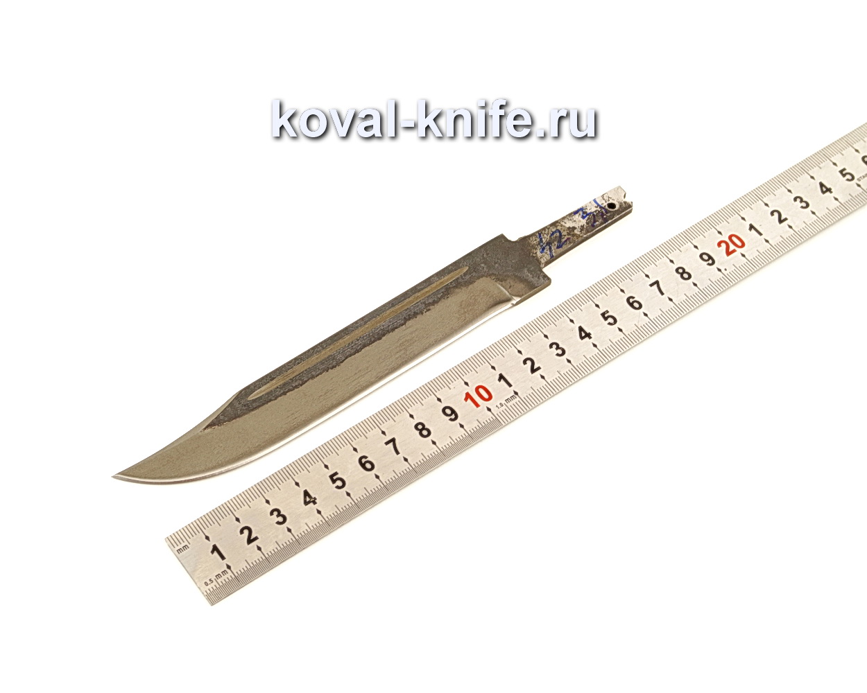 Knife blade HP40 from damask steel N42