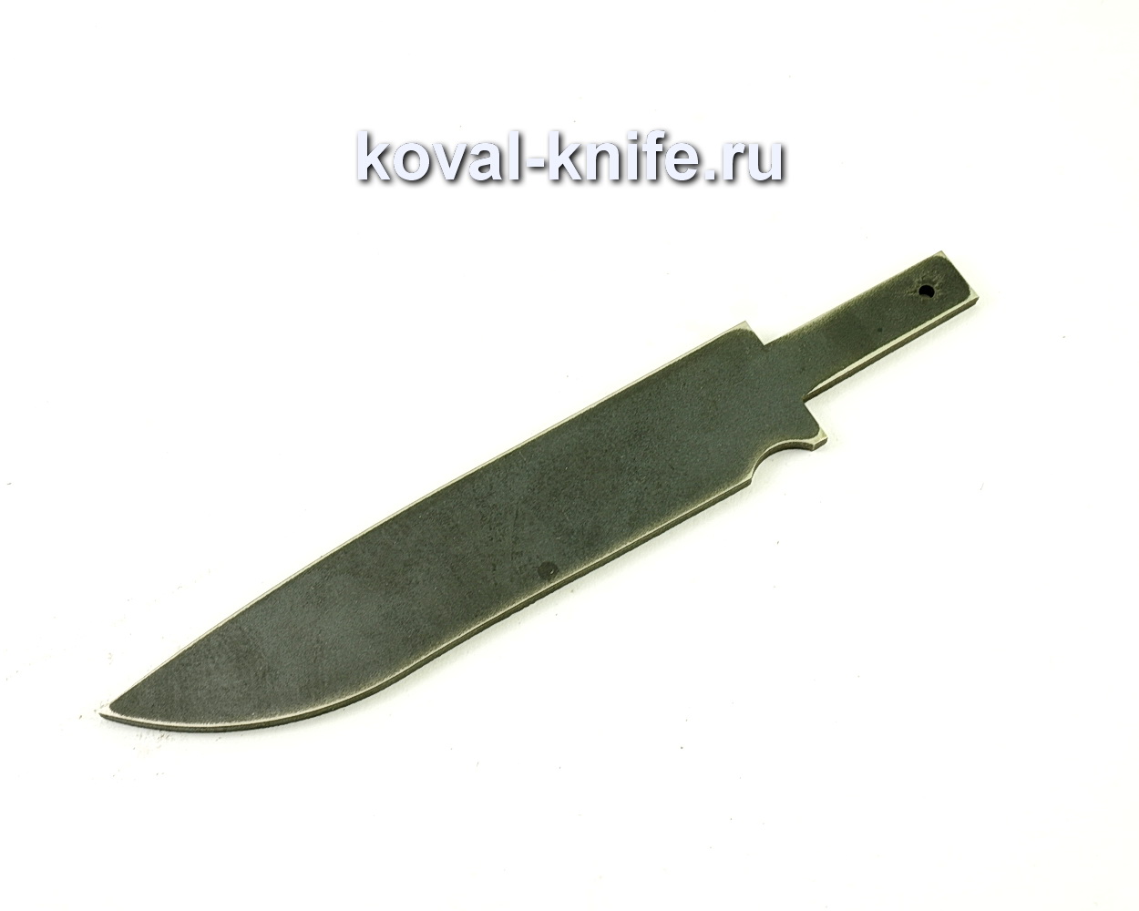 Form for a blade from a powder steel M390 Tourist